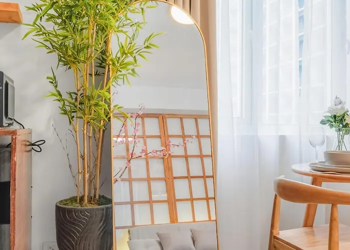 Japandi Aesthetic, Staycation, Free Netflix, Near Naia&moa * Manila