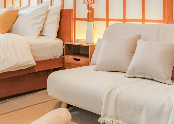 Japandi Aesthetic, Staycation, Free Netflix, Near Naia&moa Manila