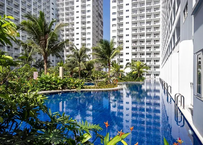Japandi Aesthetic, Staycation, Free Netflix, Near Naia&moa * Manila